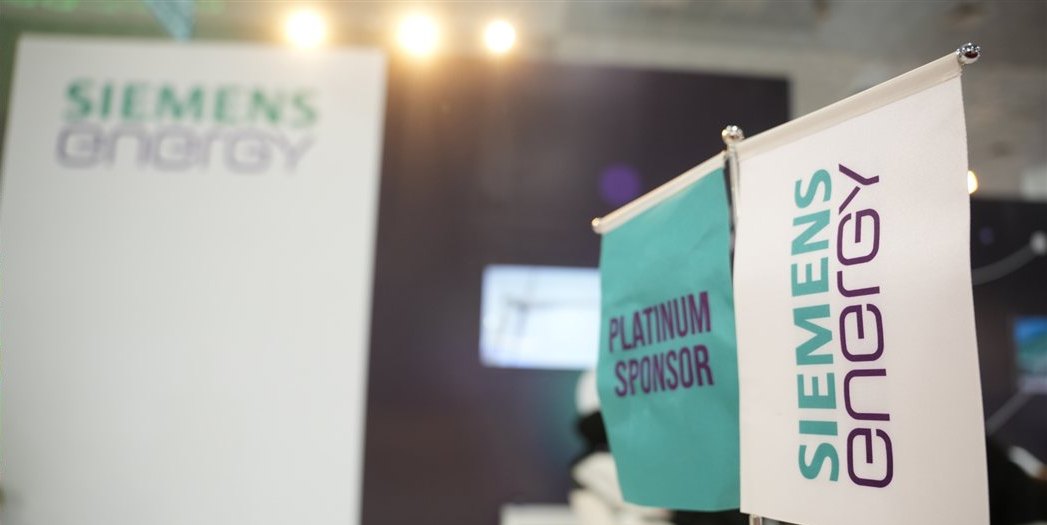 Siemens Energy platinum sponsor flag